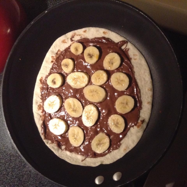 Banana-Nutella® Tortilla Pizza