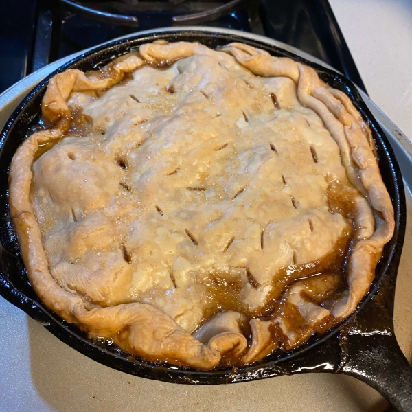 Iron Skillet Apple Pie