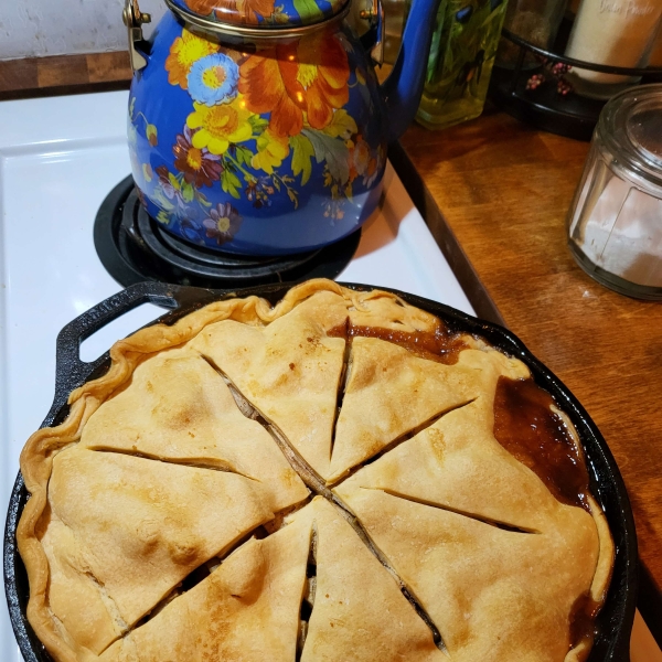 Iron Skillet Apple Pie