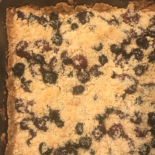 My Grandmother's Best Berry Pie