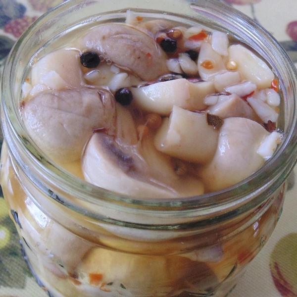 Zesty Pickled Mushrooms