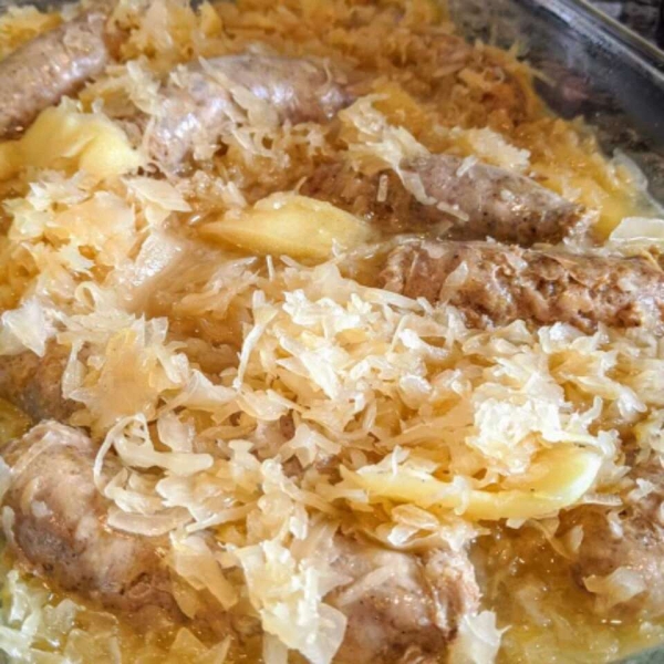 Slow Cooker Sauerkraut and Sausage