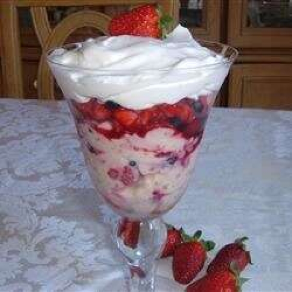Berry Yogurt Crunch
