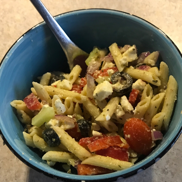 Vegetarian Greek Pasta Salad