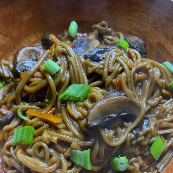 Instant Pot Mushroom and Soba Noodle Stir-Fry