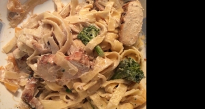 Herbed Chicken and Fettuccini