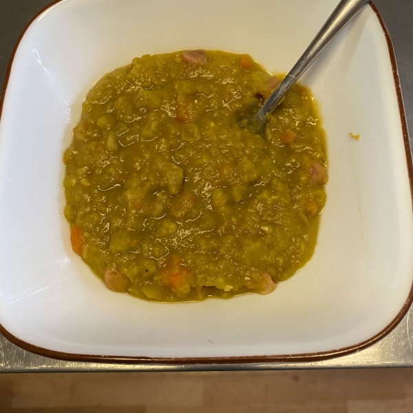 Slow Cooker Split Pea Sausage Soup