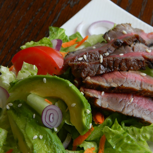 Grilled Steak Salad with Asian Dressing