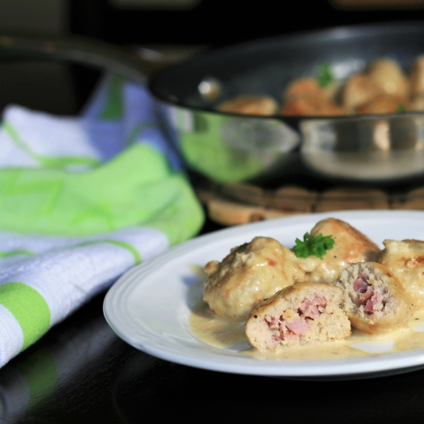 Keto Chicken Cordon Bleu Meatballs