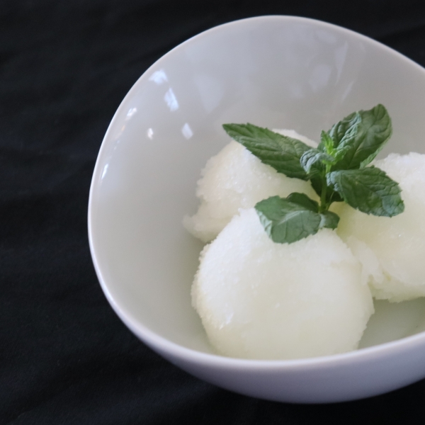 Limoncello Lemon Sorbet (with or without Mint)