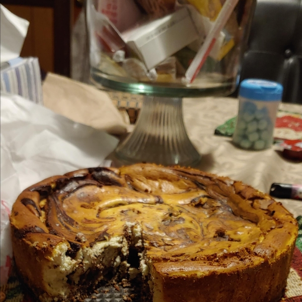 Low-Carb Chocolate Swirl Cheesecake