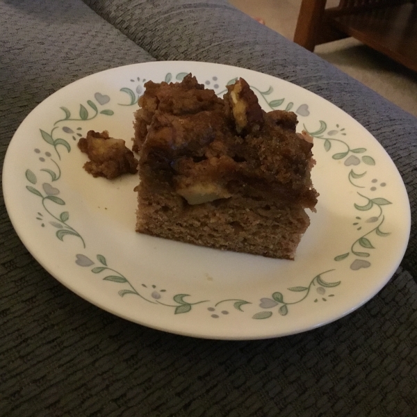 Mom's Prize-Winning Raw Apple Cake