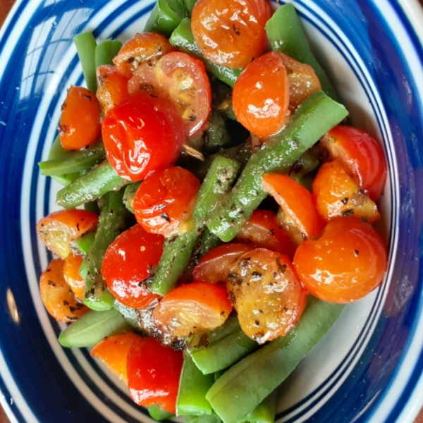 Green Beans with Cherry Tomatoes