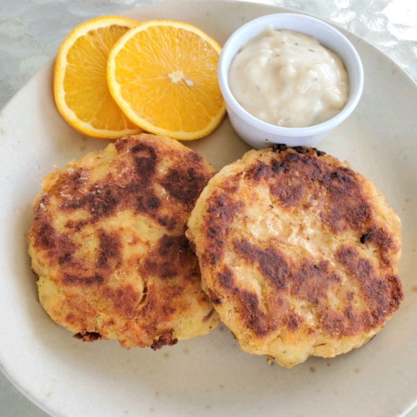 Salmon Cakes I