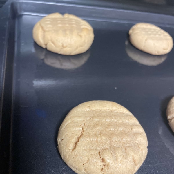 Classic Peanut Butter Cookies