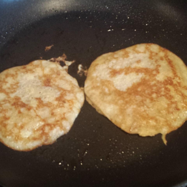 Deliciously Healthy Paleo Pancakes With Banana and Walnuts