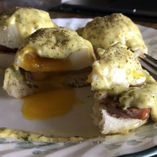 Easy Dill Hollandaise Sauce