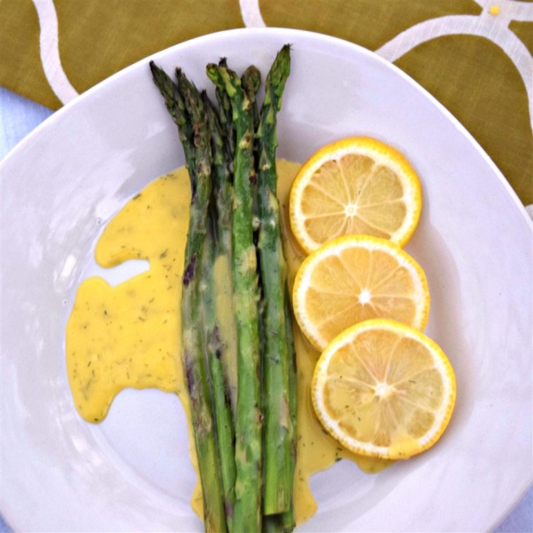 Easy Dill Hollandaise Sauce