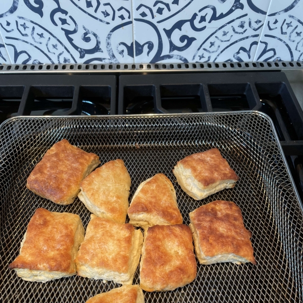 Air Fryer Buttermilk Biscuits