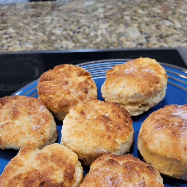 Air Fryer Buttermilk Biscuits