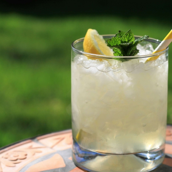 Vodka Lemonade with Mint