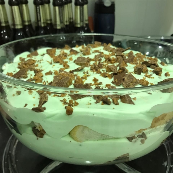 Easy Pistachio English Toffee Ice Box Cake