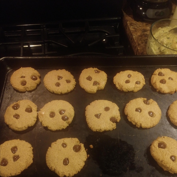 4-Ingredient Keto Peanut Butter Cookies