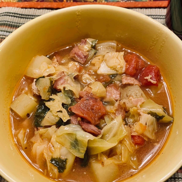 Irish Bacon And Cabbage Soup