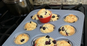 Jordan Marsh Style Blueberry Muffins