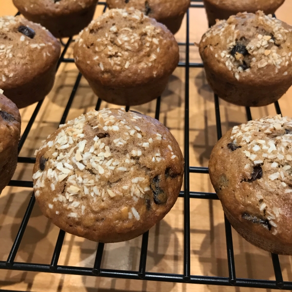 Quick and Easy Oatmeal Muffins