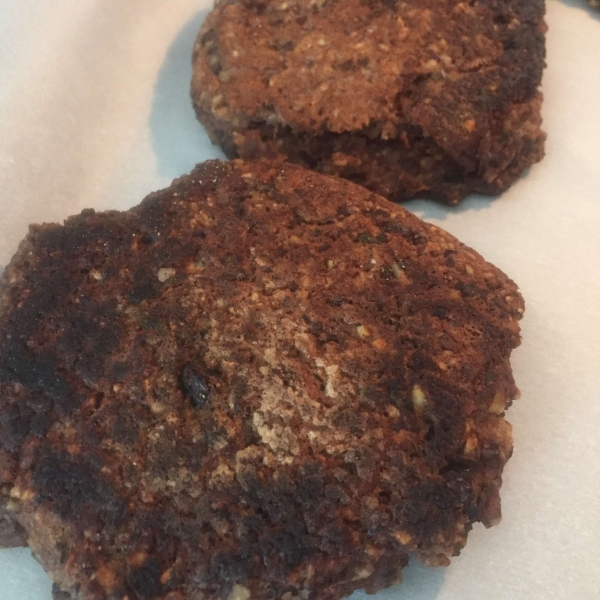 Black Bean and Walnut Burgers