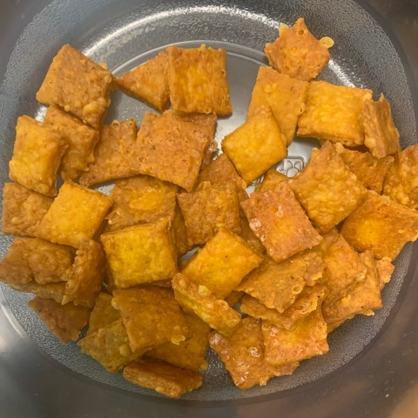 Chef John's Cheesy Crackers