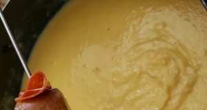 Better-Than-a-Restaurant Cheese Fondue