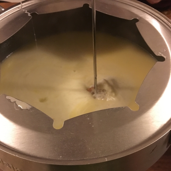 Better-Than-a-Restaurant Cheese Fondue