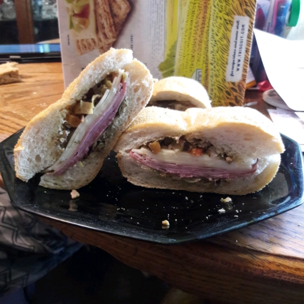 Real N'awlins Muffuletta