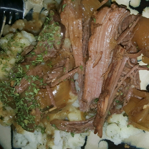 Slow Cooker Apple-Scented Venison Roast