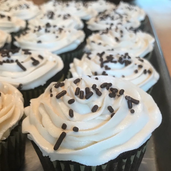 Chocolate Cupcakes with Bailey's Creme Frosting