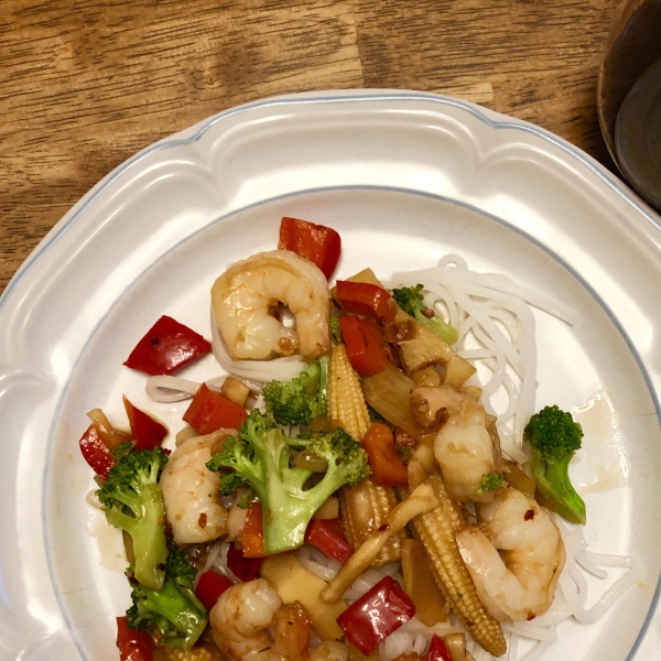 Shrimp Stir Fry With Egg Noodles