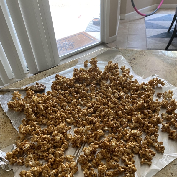 Classic Caramel Corn