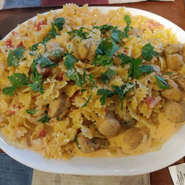 Bow Ties with Sausage, Tomatoes, and Cream