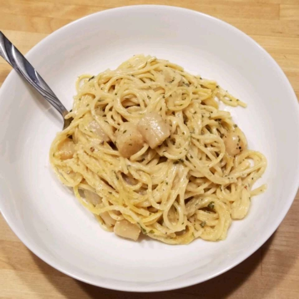 Creamy Bay Scallop Spaghetti