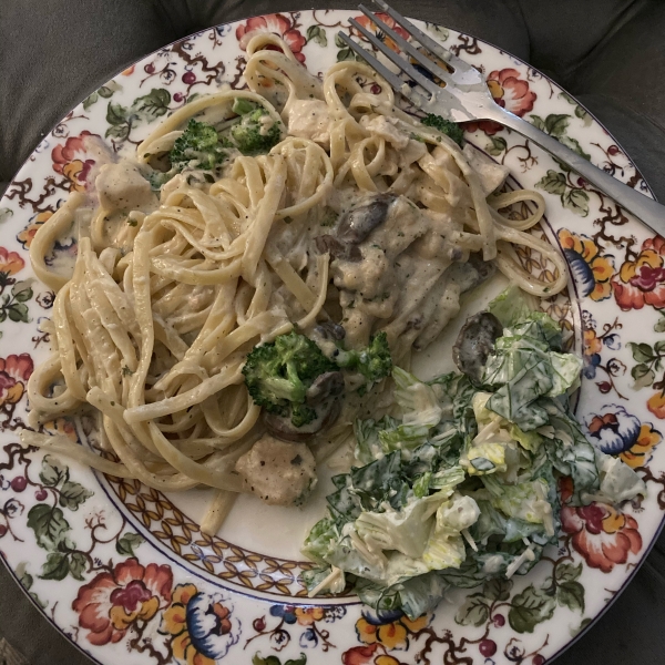 Lighter Chicken Fettuccine Alfredo