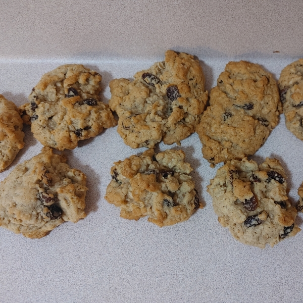 Oatmeal Raisin Cookies