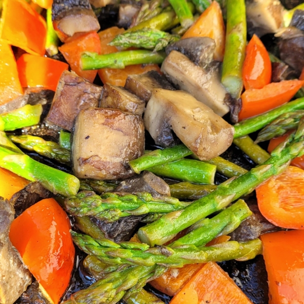 Grilled Asparagus, Red Bell Pepper, and Portobello Mushrooms