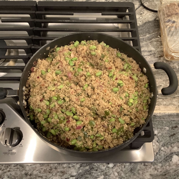 Protein-Packed Spicy Vegan Quinoa with Edamame