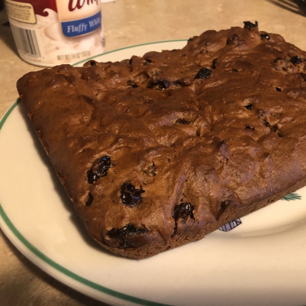 Easy Raisin Cake