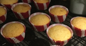 Honey Cupcakes with Strawberries