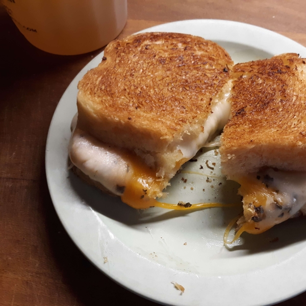 Three-Cheese and Basil Grilled Cheese Sandwich