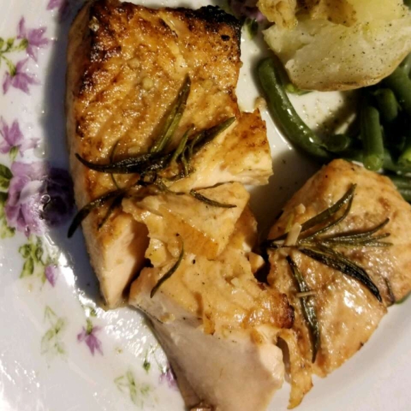 Balsamic and Rosemary Grilled Salmon