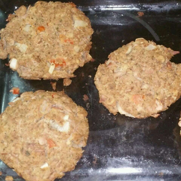 Thirty-Minute Baked Tuna Burgers